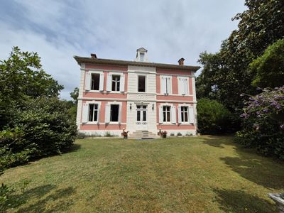 propriété avec Chambres d'hôtes à vendre à Lesperon dans les Landes