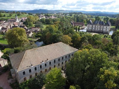 Propriété à vendre entre Cluny et Tournus en Saône-et-Loire pour réceptions, chambres d'hôtes et gîtes