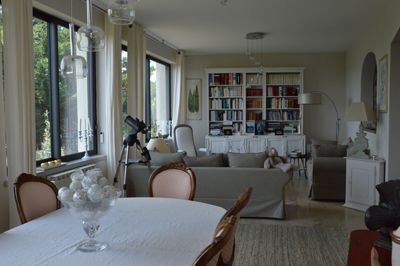 Salle à manger des Mas provençaux avec Chambres d'hôtes et gîtes à vendre à Barjac Gard