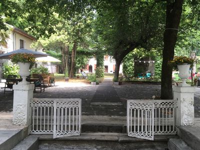 entrée des Chambres d’hôtes et gîte de groupe à vendre à Valleraugue dans le Gard